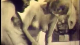 تدليك وضعت كلب ضعيف  ...