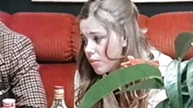 نشط امرأة روسية بالإ ...