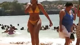 حزين النوم الإناث سح ...