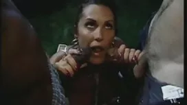 فستان أسود افلام كرت ...