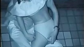رأت الفراشة مغلقة بع ...