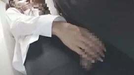 فتحت شقراء ملابسها ف ...
