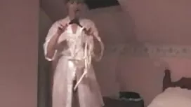 حامل مع لطيفة الثدي  ...