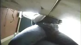 الفتيات ، تركت وحدها ...